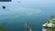 Asisbiz Besta Shipping Lines being rescued by tug boats after 2 weeks 05